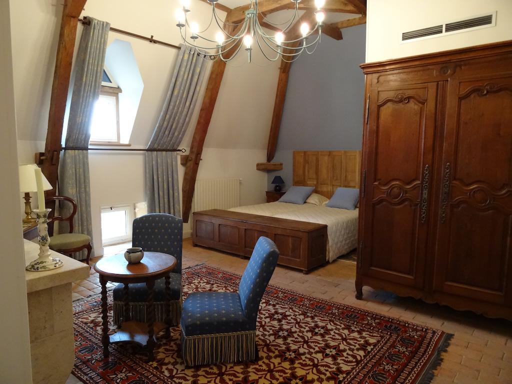 Gentilhommiere De Collonges Bed & Breakfast Prisse Ruang foto